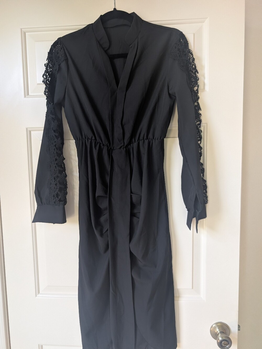 Black Lace-Sleeve Midi Dress - Women's
